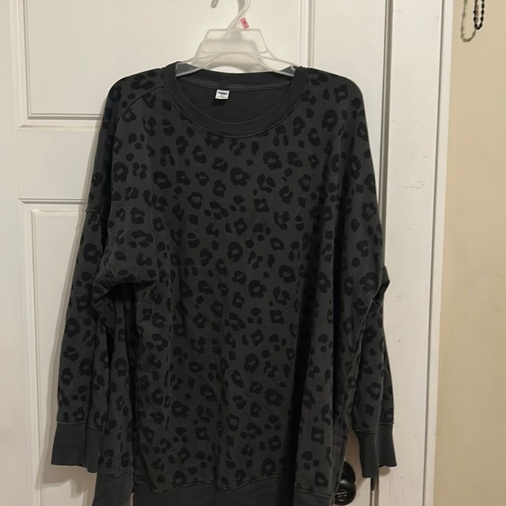 Old navy comfy sweater.